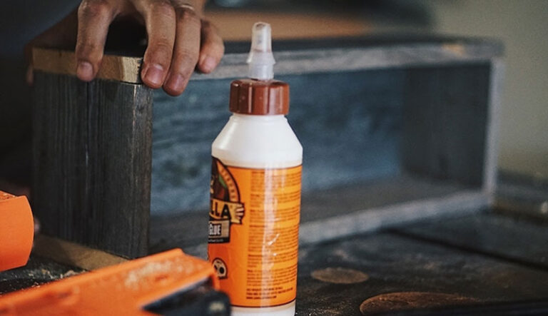 best-glue-for-wood-to-metal-top-5-reviews