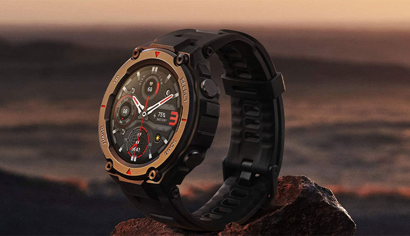 Best Hiking Watches under $200 and $300